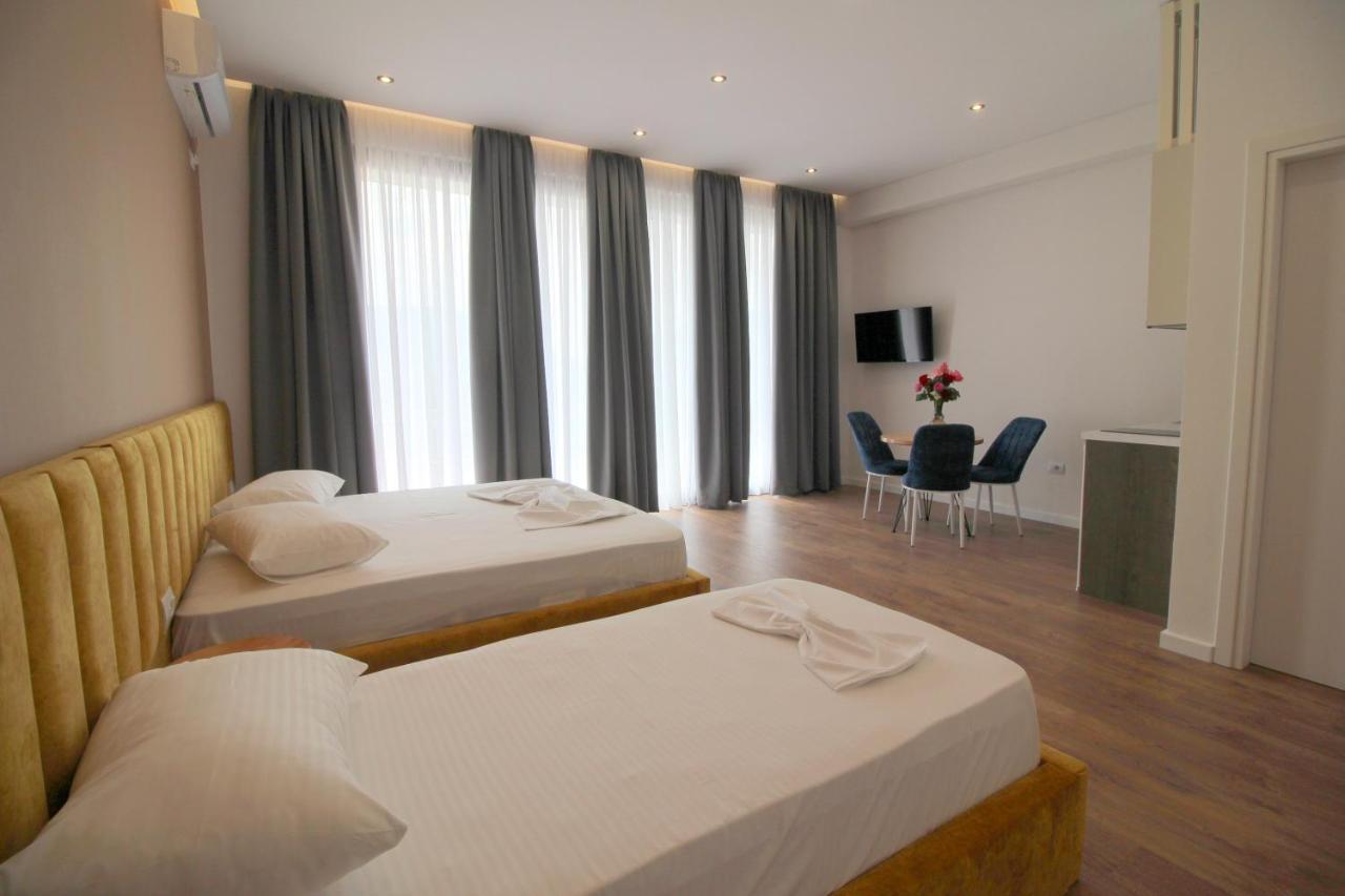 Juer Hotel Bajkaj Exterior photo