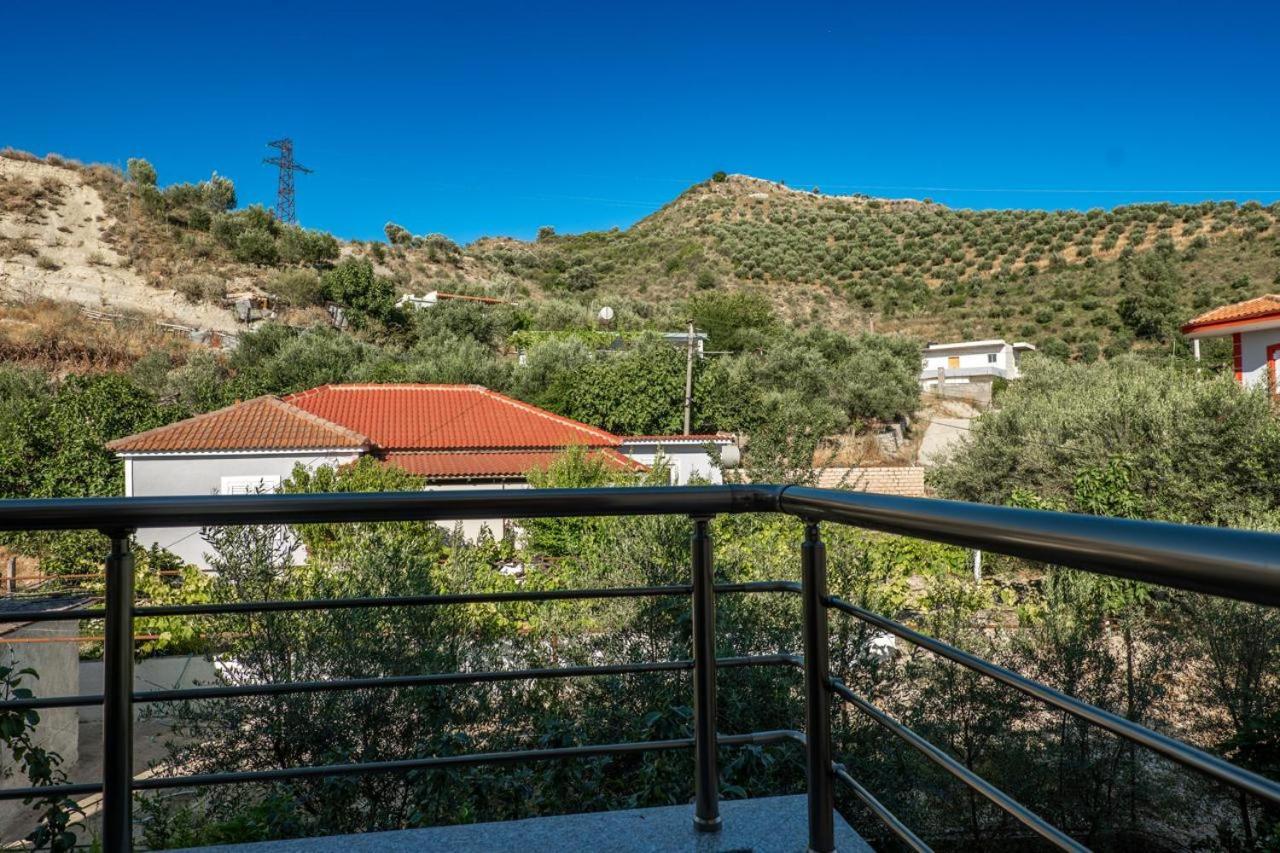 Juer Hotel Bajkaj Exterior photo
